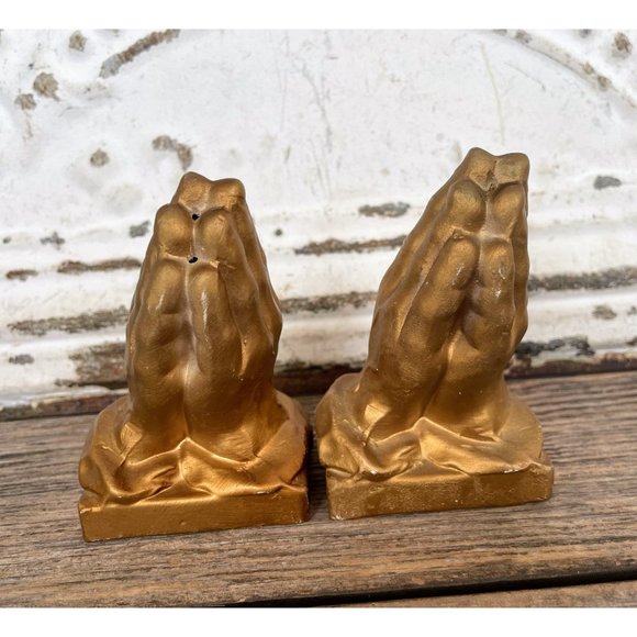 Vintage 1950s Praying HAnds Salt and Pepper Shakers Antique Gold Ceramic - Picture 5 of 5